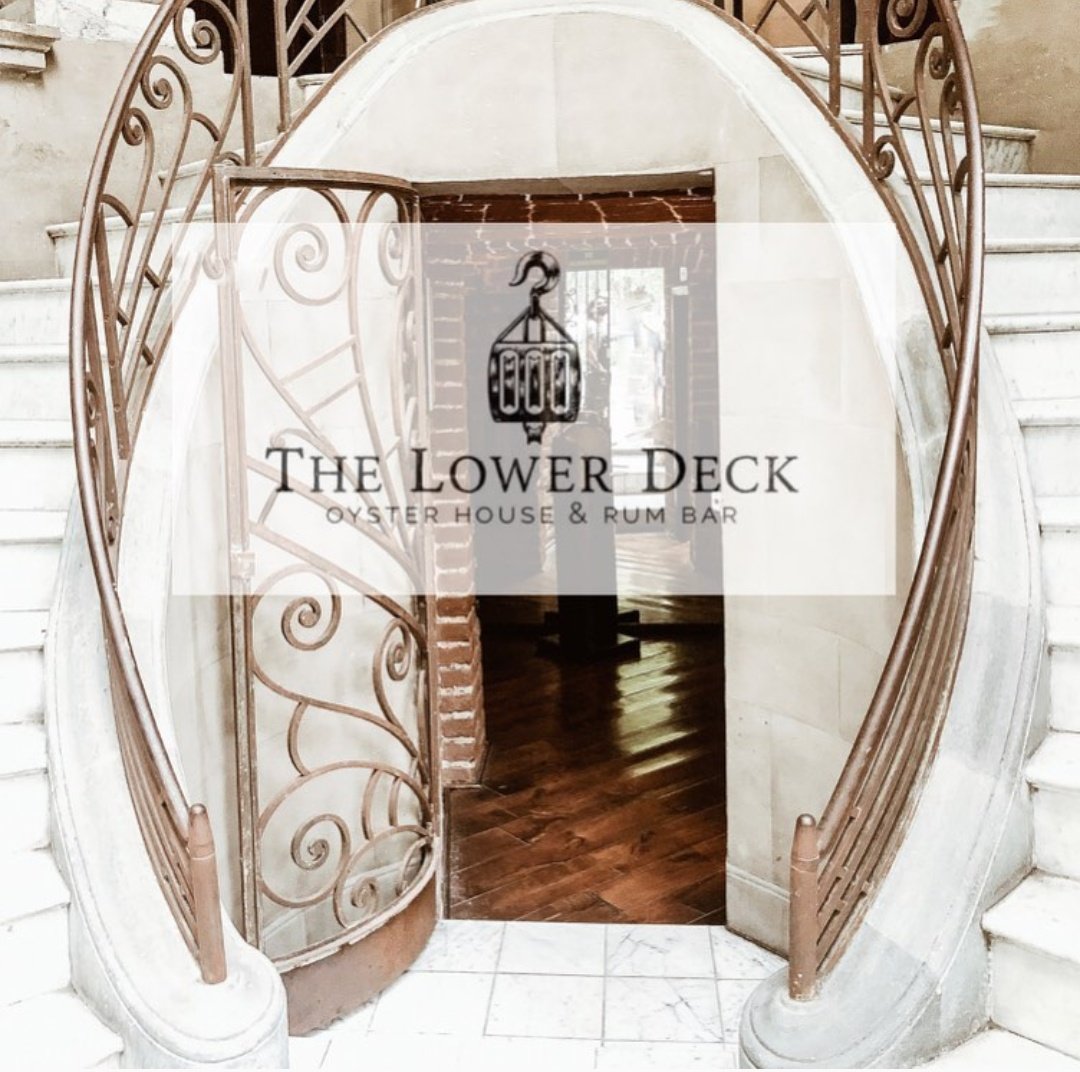 DenunciaFiestas's tweet photo. El vídeo es el restaurante THE LOWER DECK, Río de Janeiro 54 col Roma, son 3 restaurant bar en esa esquina que tienen alterados y afectando la salud de vecinos, generan afectación vial, bloqueo libre tránsito, ruido excesivo, alteración de orden @SandraCuevas_ @AlcCuauhtemocMx https://t.co/ezlRKnYxuR