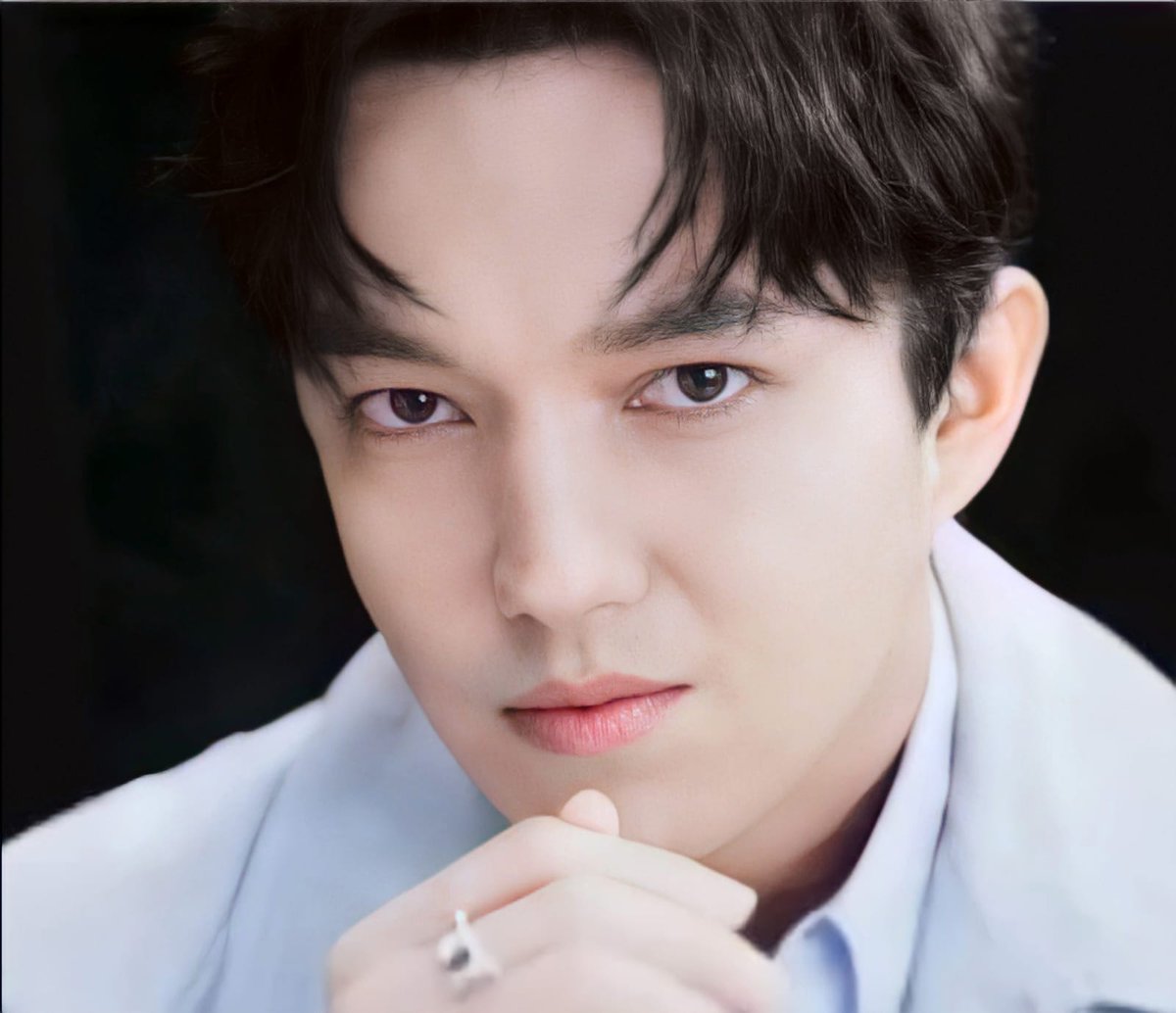 Димаш усталых. Димаш усталых. Димаш усталых. Любовь уставших лебедей димаш кудайберген. Димаш кудайбергенов любовь похожая на сон.