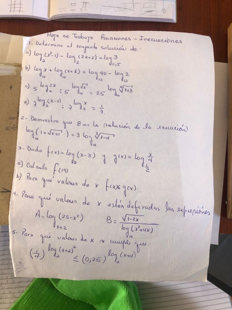 XC035's tweet photo. Momentos como este es cuando mi cerebro me dice: 

Mijo pa q estudias si lo tuyo es el alcohol ???(• •) https://t.co/TUSwQpaDTt