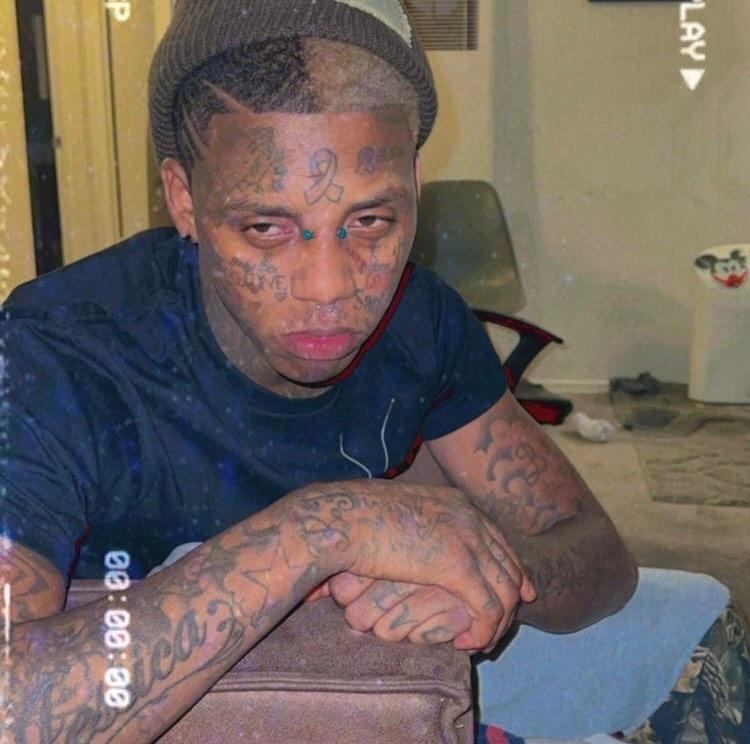 Arizzic2's tweet photo. @GataGat50923374 @cpeak90 @jujuprettydope @ImKindaFunny901 this why we can't have shit -cause of niggas like you https://t.co/gUBpjppxTD