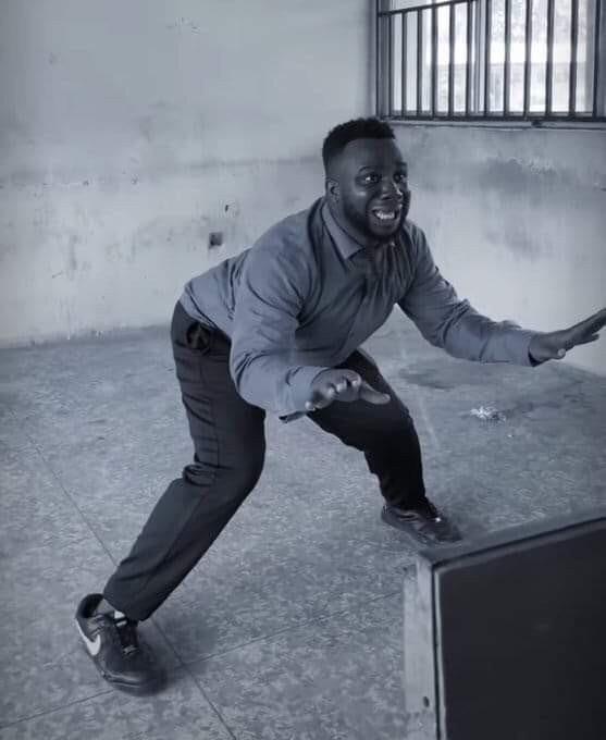 Mendy against Sancho 😂😂

#CHEMUN 
#MUFC