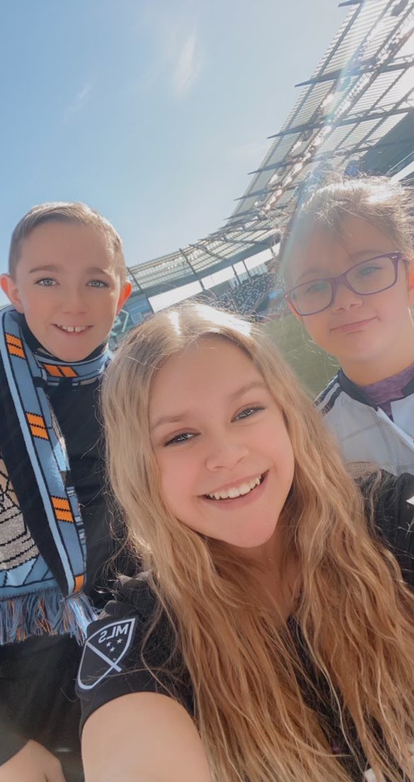 PrincessFincher's tweet photo. Let’s GOOOOOO!!!! #sportingkc #skctid #onesportingway https://t.co/WmRwUe2j1s
