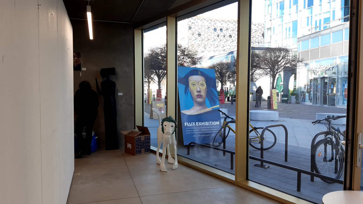 ArtofTonyNero's tweet photo. Always sad when #fluxexhibition is over, but as usual... that was good 👌🏽🎨...thanks Lisa Gray @fluxexhibition @ThePeninsulist @Design_District https://t.co/CE8Fc0GBWK