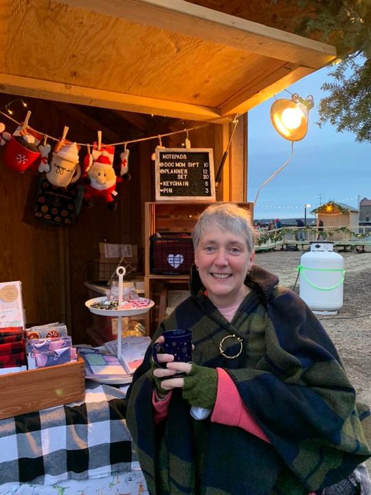 EuroXmasMarket's tweet photo. "Carol Sylvester was supposed be on a river cruise this December visiting Christmas markets in Germany, Austria, The Czech Republic &amp; Hungary. Instead ... she has started her Glühwein mug collection closer to home at the European Christmas Market at @UnionDepot! Welcome Carol!" https://t.co/QlGSApA8YF