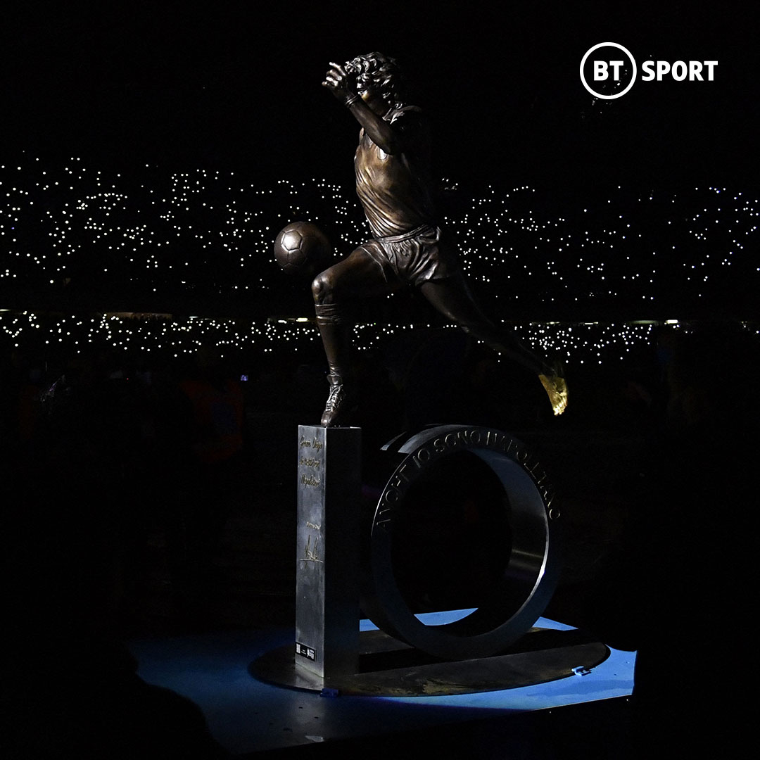 footballontnt's tweet photo. Napoli unveil a statue of Diego Maradona at their stadium before their Serie A match vs. Lazio 1️⃣0️⃣ https://t.co/U3CL8JEaSp