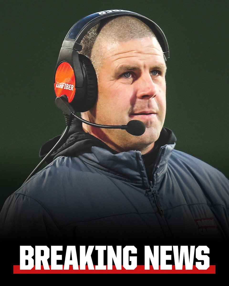 SportsCenter's tweet photo. Breaking: Florida is set to hire Louisiana's Billy Napier as football coach, barring a collapse in negotiations, sources told @ClowESPN and @Mark_Schlabach on Sunday. https://t.co/fepaIOYeQg
