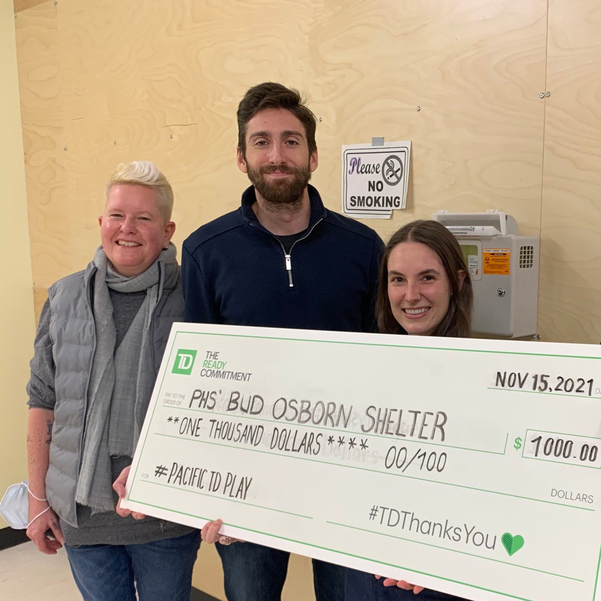 A big THANK YOU to TD Bank for their generous donation of $1,000 to PHS’s Osborn Shelter! 
 
Gifts like this advance the work we do in helping those who need it most. 

#TDThanksYou #PacificTDPlay