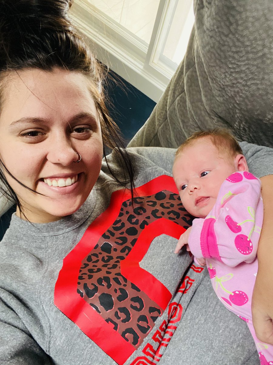 shobe_morgan's tweet photo. I can’t believe how big my baby girl is already.  She’s going to be 2 weeks tomorrow 😭😭😭 https://t.co/qHuPUiF37v