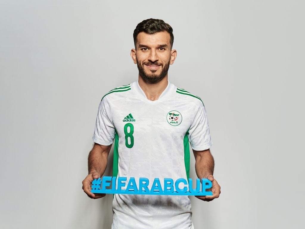 DZfoot's tweet photo. J-3️⃣ avant l’entrée en lice de l’Algérie en Coupe Arabe !

ALLEZ LES VERTS ! ⚡️🇩🇿 https://t.co/tPRWfF13dk