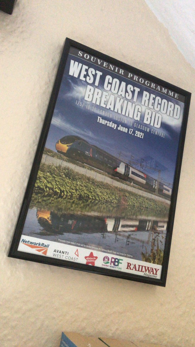 birdsnestsblog's tweet photo. #Carstairs #AlwaysCarstairs
#InsideCentralStation #RecordRun https://t.co/Vjp93E4ELW
