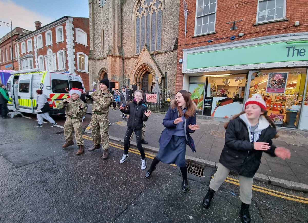 1249 Squadron had a great day at the Dereham street fair for the Christmas light switch on! A huge thankyou to all the cadets and staff that volunteered their time, especially in the cold weather today! <a href="/aircadets/">RAF Air Cadets</a> <a href="/AirCadetCentral/">Air Cadet Central</a> #Christmas