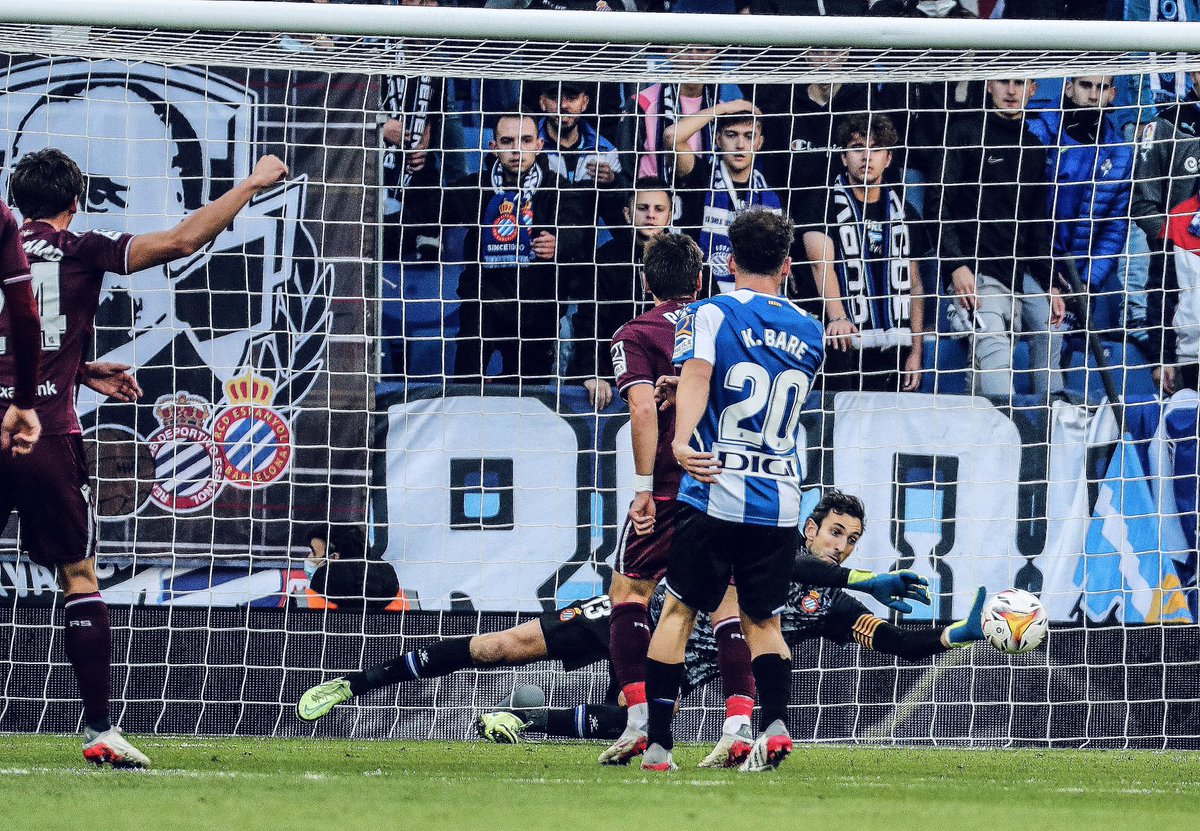 RCDEspanyol's tweet photo. ⛔ 6 porterías a 0
🧤 Portero con más paradas (59)
🔝 Portero con mayor porcentaje de acierto (80%)

#RCDE | #EspanyolRealSociedad https://t.co/ZnwhZYpvua