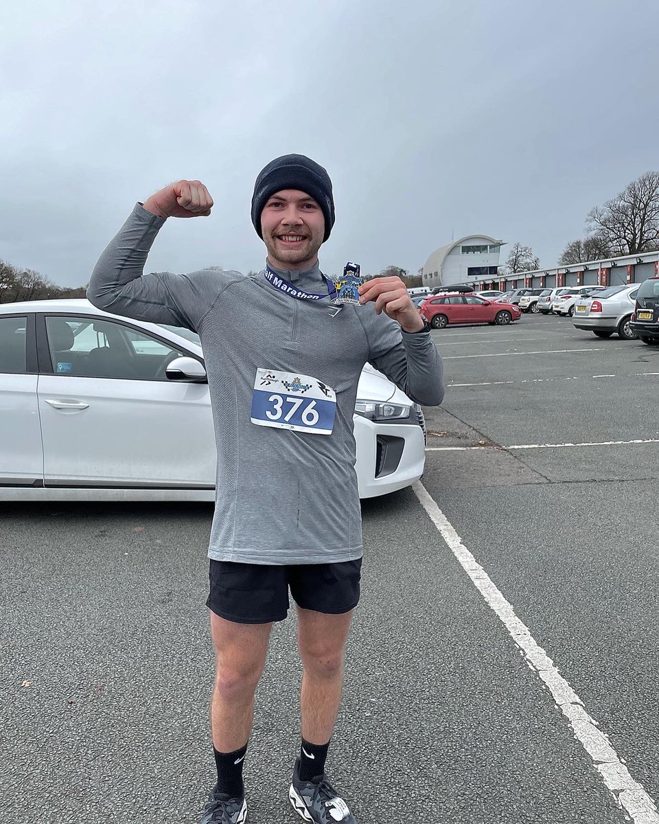 3 weeks ago I decided I wanted to do a half marathon,I’d never ran more than 5k😂after getting up at 4:30/5am everyday and pushing myself more than ever, today in -2° I completed it and went faster than I thought I would, finishing 24th in my cat too.Definitely easier on a bike😂