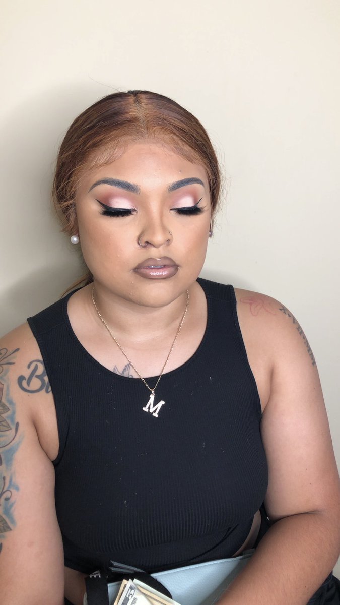 TyCarter015's tweet photo. In the midst of deciding whether I’m needed for makeup in Montgomery this week for graduation❗️ If you need a makeup artist or know of someone who does please DM me or refer them to this post so I’ll be able to decide if it’s worth making the trip❤️

#bamastate #myasu https://t.co/RGK07uN0wU
