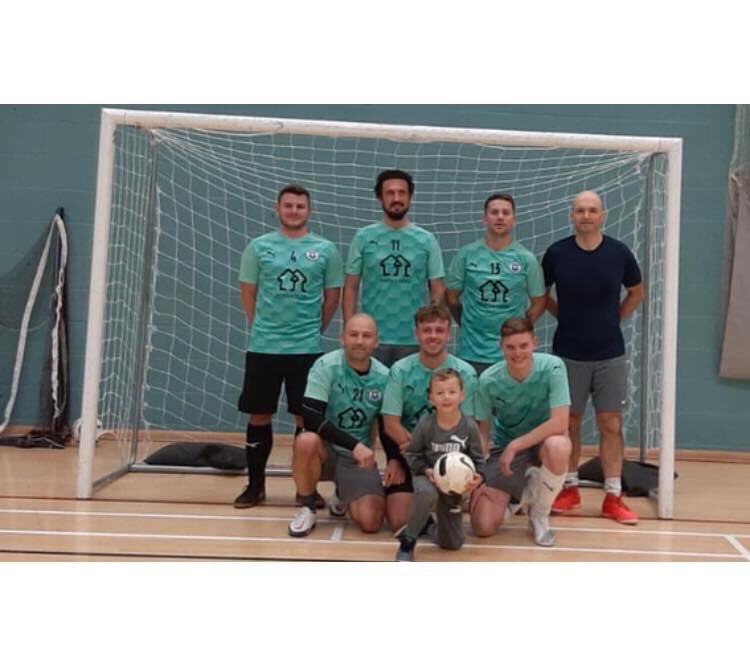 FyldCoastFutsal's tweet photo. @FyldCoastFutsal MENS TEAM travelled to @LancasterFutsal today for a fixture 

With a limited squad available the boys pulled off a fantastic win 9-8

Thanks to LUFC for the opportunity to play 

👀 looking for Fixtures to play other men’s teams across NW… get in touch https://t.co/lnKBBWqG6j