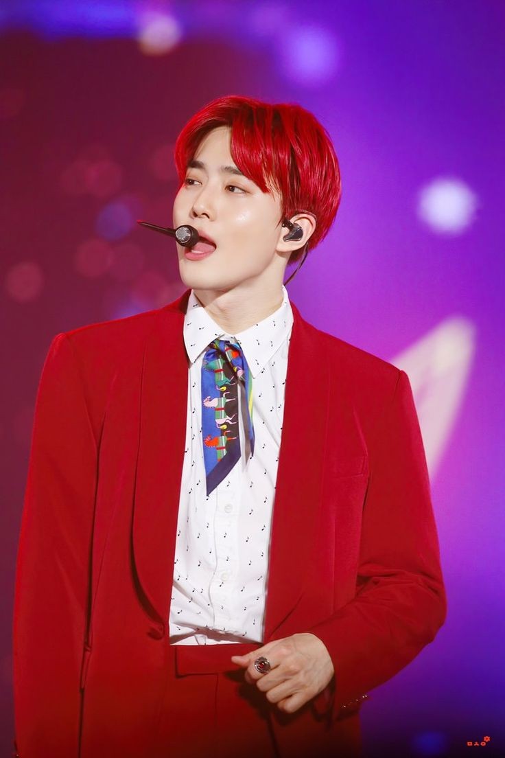 lightfinderexo's tweet photo. قرار شبانه:
توییت تگ تجاری جو��میون جهت بالا رفتن منشناش

.
SUHO
#SUHO #EXO #수호
@weareoneEXO 
@layzhang @B_hundred_Hyun https://t.co/TRUjQvoZyr