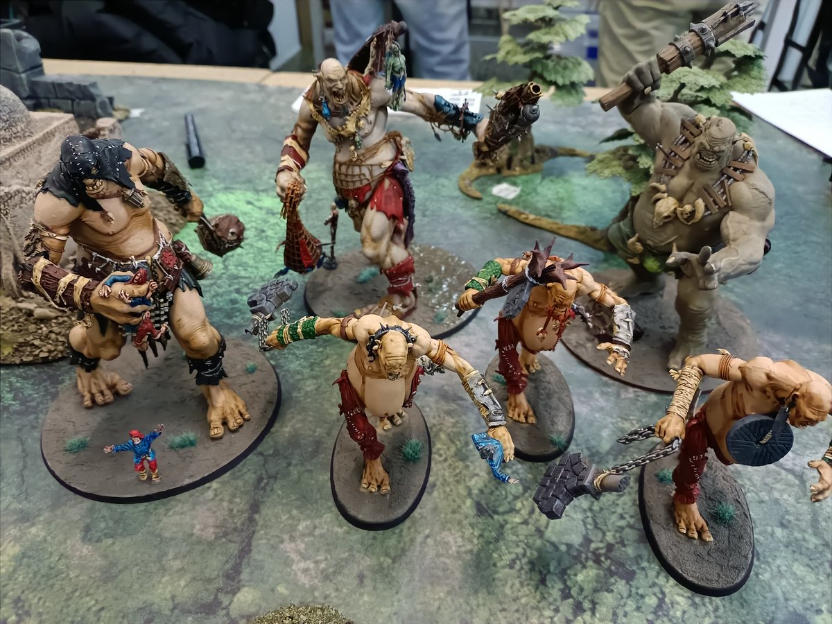 JaegerBlue's tweet image. Abro hilo con los 10 ejércitos que han jugado el torneo de hoy!!
guerra en nORKviembre !!
#sonsofbehemat
#livingcity
#sylvaneth
#kruleboyz