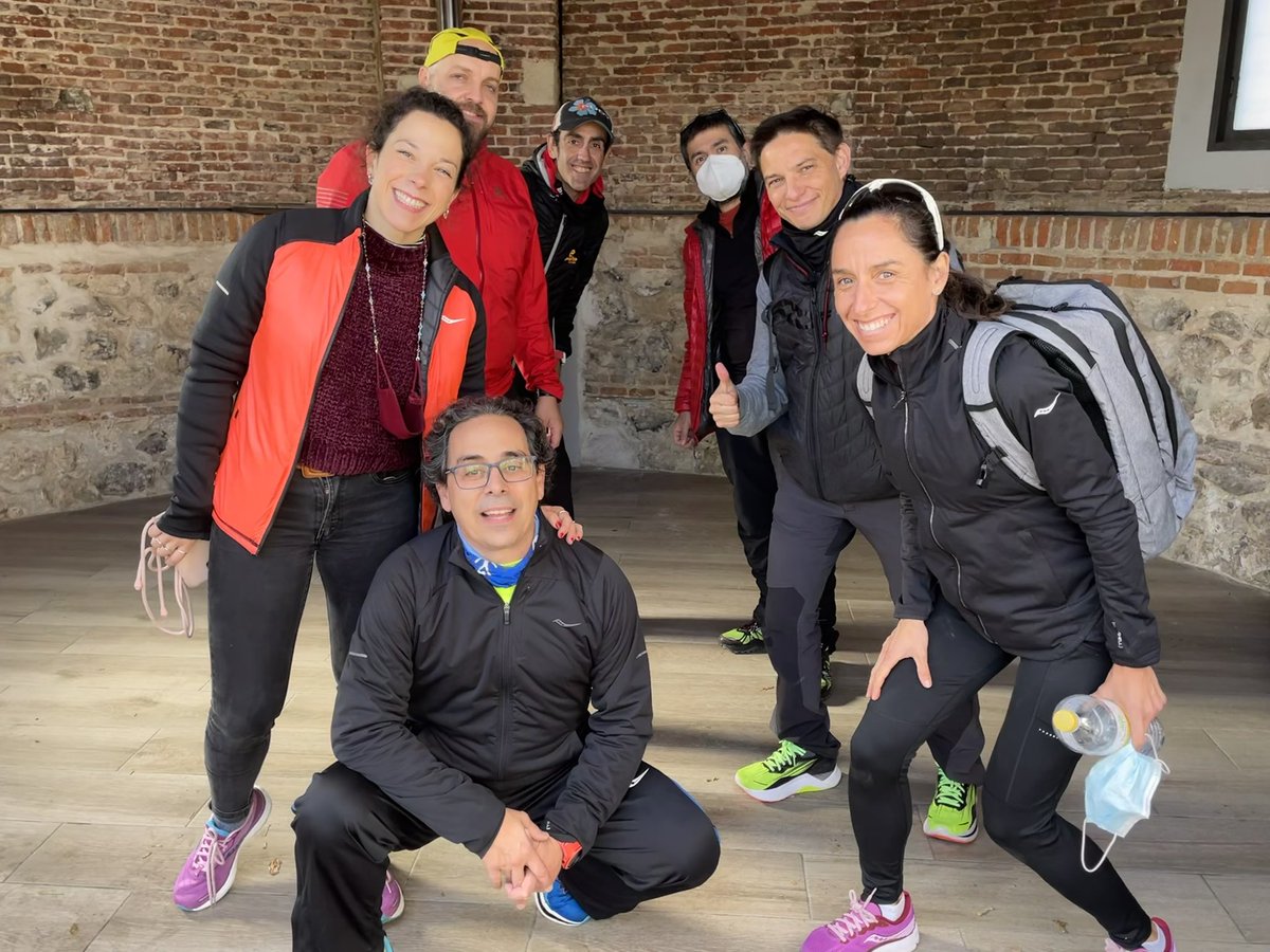 pablocarmenado's tweet photo. Un gran fin de semana a golpe de zapatilla.
Gracias a todos los amigos que os había sumado al #Run4Fun con @SauconySpain @VictoryEnduranc probando la colección #Endorphin 

Y al @CAPAlcobendas por organizar otro gran año, #Chechuman estuvo con el @AtletismoSuanze https://t.co/2EPIgh2GiU