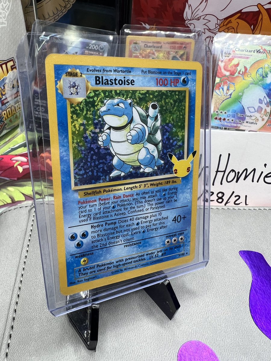 RichHomieDalt's tweet photo. 💥Twitter Giveaway💥

1.) 25th anniversary Celebrations Blastoise freshly pulled! 

2.) Mewtwo Ultra-Pro Card binder! 
 
To enter: 
1️⃣ Follow @RichHomieDalt 

2️⃣ RT this tweet

3️⃣ Comment your favorite Pokémon 

Ends 12/5/21 winner drawn on stream https://t.co/ZwOJu0W6hg https://t.co/DppuktR2OM