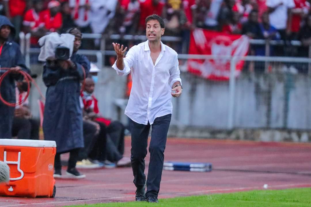 FrancoMPablo's tweet photo. Another great debut, this time in CAF Confederation. It is such an honor to represent 🇹🇿 in this international competition. We need 90 more minutes to finish the job and get qualified @simbasctanzania #simba #cafconfederationcup #football #coach https://t.co/F1MEhnnAFO