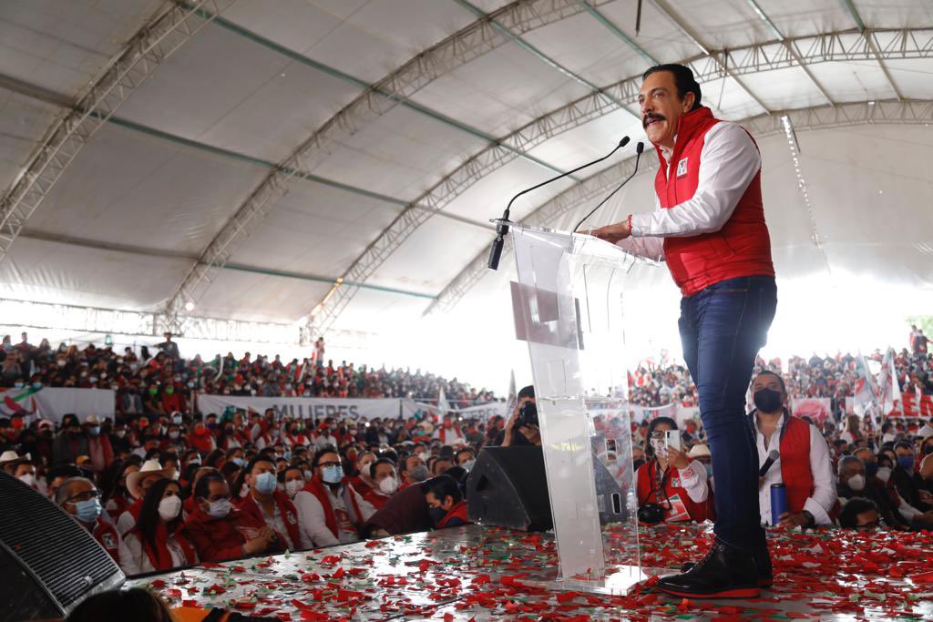 omarfayad's tweet photo. Veo al priismo hidalguense hombro con hombro, en bloque, juntos; solo veo unidad y fuerza. Hoy le hablo a nuestra militancia como el primer priista de este gran estado: ¡Hidalgo! https://t.co/3BnKBWRukQ