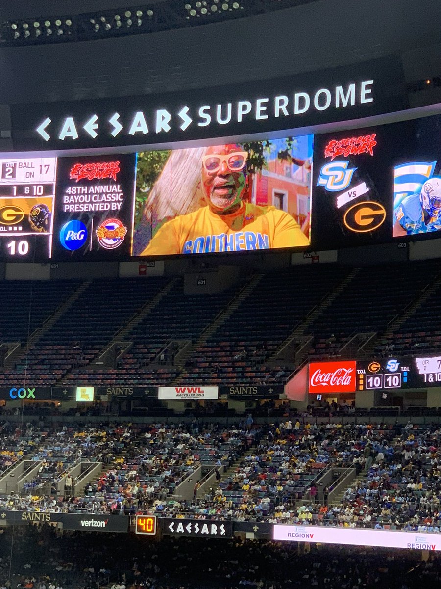 docmosho's tweet photo. I was sooooo excited to be on the big board at @BayouClassic74 talking about COVID vaccination!  @SouthernU_BR v @Grambling1901 is the grand daddy of HBCU sports rivalries!  Kudos to @NMARegionV for partnering with @LADeptHealth to do great work! https://t.co/uIQZVkUELw