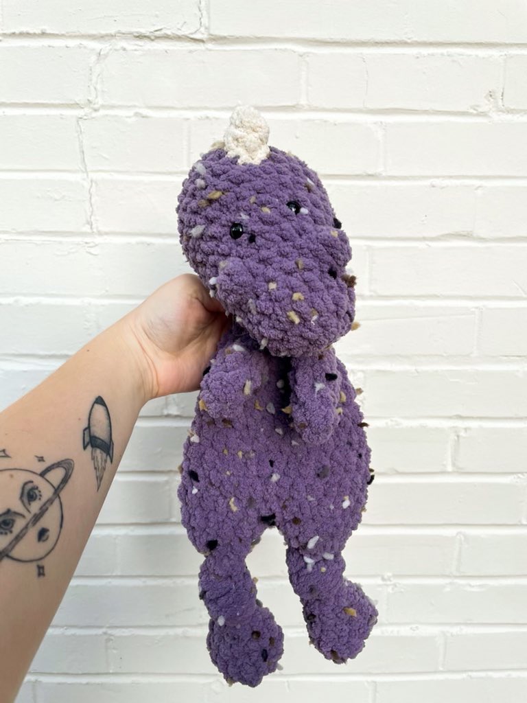 beemarigolds's tweet photo. Can’t decide what to get your kiddos for Christmas? What about handmade items supporting multiple families?? These dinos made by another shop and these sweater rompers I made. They’re SO soft and going quick! 

https://t.co/6gU6BprkYB https://t.co/1eO1Bdvom1