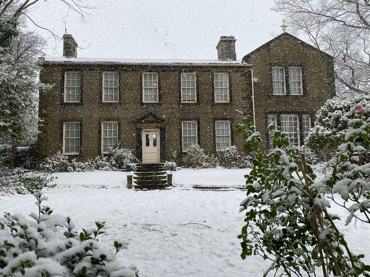 BronteParsonage's tweet photo. Pictures you say? Oh, alright then. #Haworth https://t.co/O0tfJHJBLw