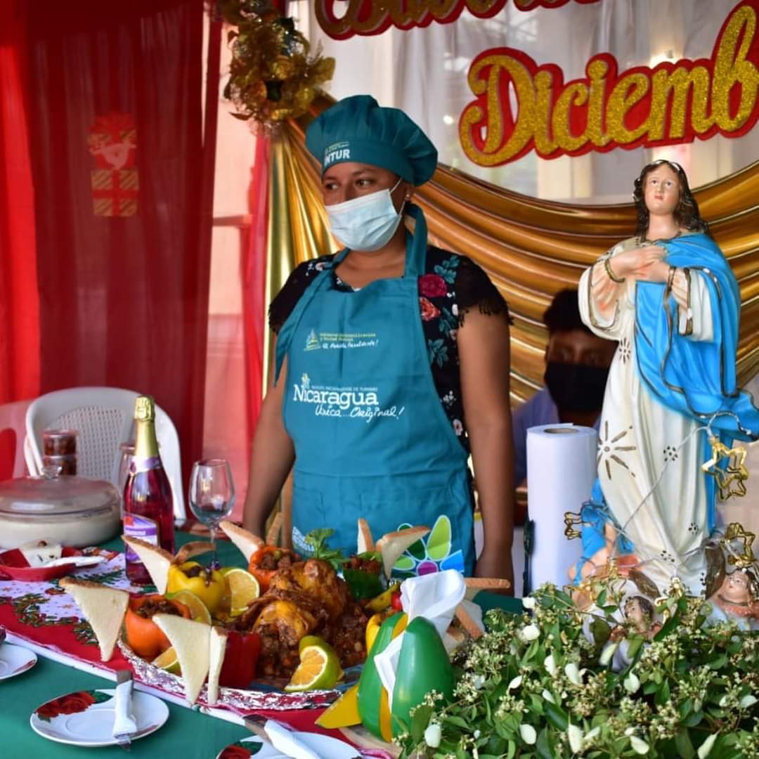 Ridiculo69's tweet photo. #SoberaniaEnMiTierra
▶️Con un delicioso lomo relleno 😋 la señora Eusebia Delgadillo estará representando al departamento de #León en el concurso nacional del XIII festival gastronómico sabores de diciembre, 🍽 🎄  #UsemosElTapabocas https://t.co/Vjivqzmd6m