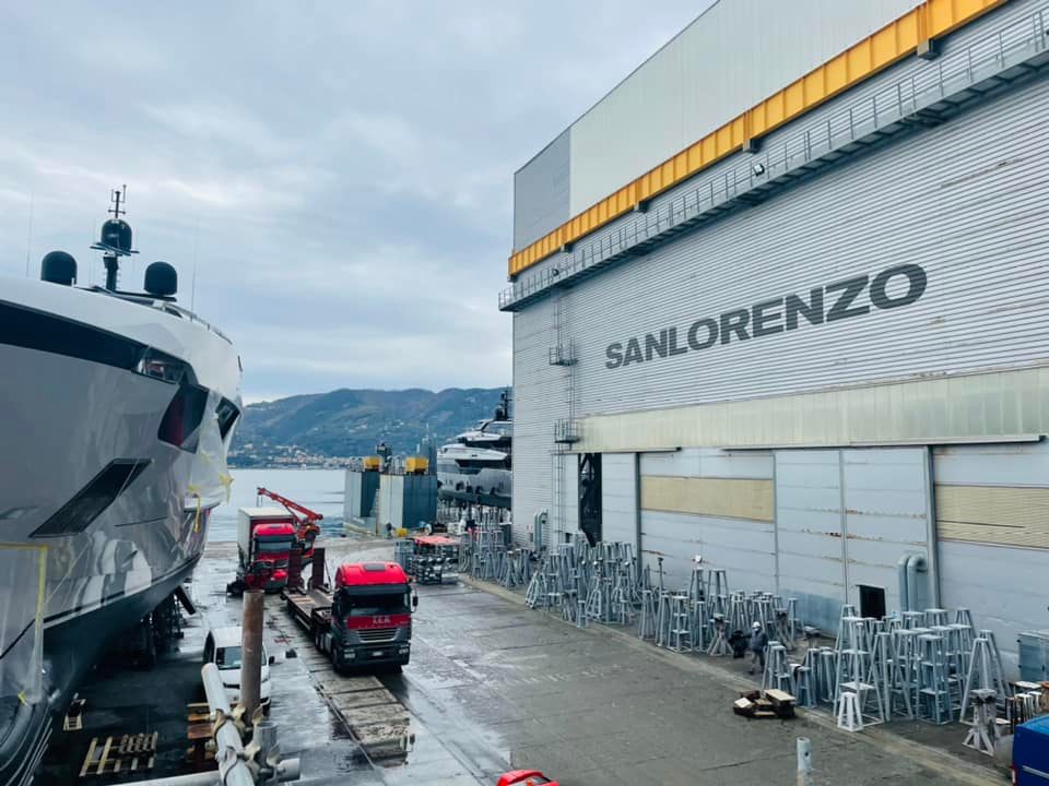 Winter yard periods and planned maintenance projects in full swing at Sanlorenzo Yacht! #yachting #maintenance #superyachts
