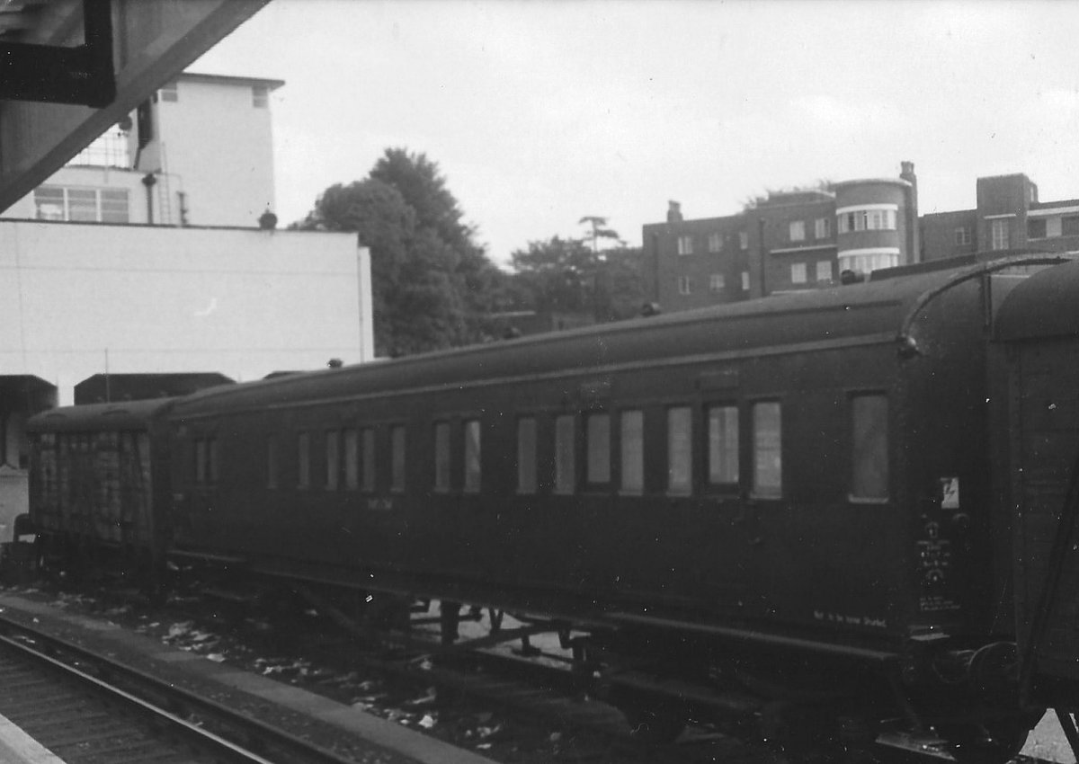 DS 70161 at Surbiton 1968 All in black on a rather grey afternoon so quality of photo not good