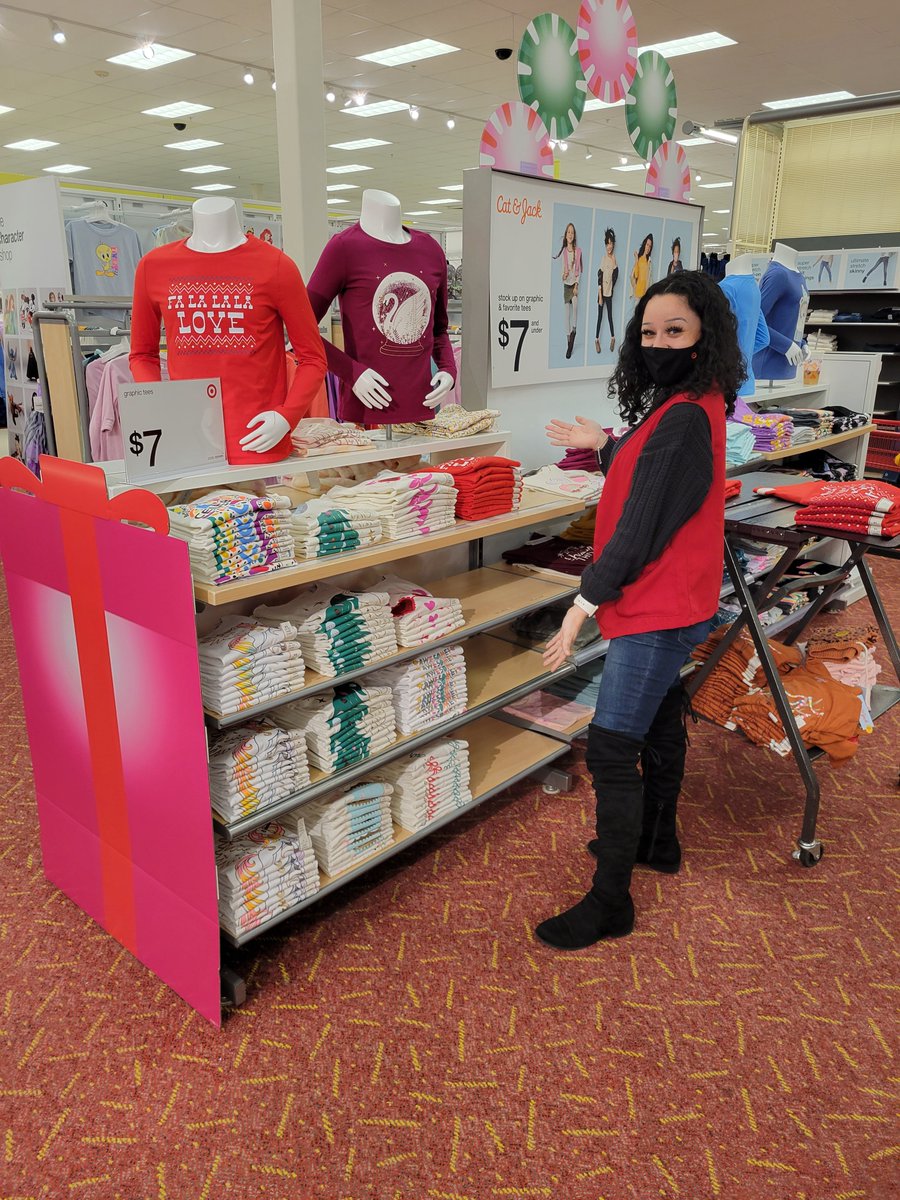 Craig A Millhouse (@craigmillhouse) on Twitter photo Folds so crisp I had to stop and take a picture! Shout out to style dbo Olivia! Making <a href="/DunawayKaitlyn/">Kaitlyn Dunaway</a> proud! #2440rocks #workwhereyoulove #target @Pepper7211 <a href="/veramay11/">April Bengert</a> <a href="/DanielleK4407/">Danielle Rogge</a> Folds so crisp I had to stop and take a picture! Shout out to style dbo Olivia! Making <a href="/DunawayKaitlyn/">Kaitlyn Dunaway</a> proud! #2440rocks #workwhereyoulove #target @Pepper7211 <a href="/veramay11/">April Bengert</a> <a href="/DanielleK4407/">Danielle Rogge</a>