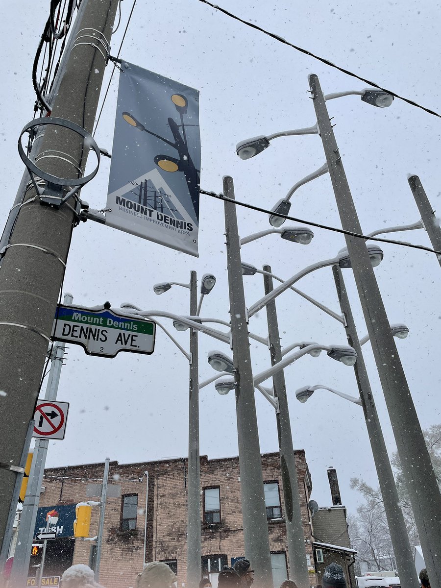 beeblake's tweet photo. Thank you  @heritagetoronto  for the great winter walk today led by @shawnmicallef around Mount Dennis #httours https://t.co/aBNS9cyRvS