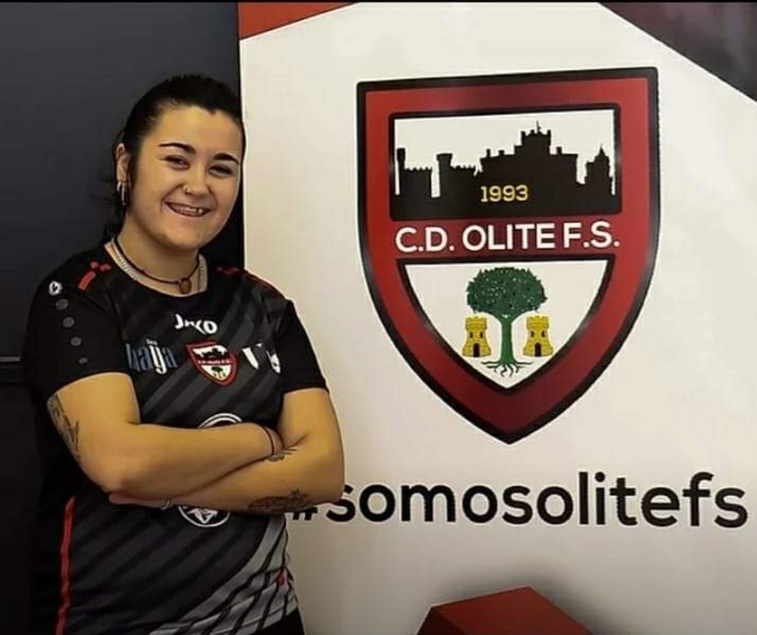 Muchísimas felicidades Mirian Villanueva Perez 🥳🥳🥳🥳 Este año no hemos podido disfrutar mucho de tu juego pero estamos seguros de que cuando te veamos en la pista serás las gran jugadora que siempre has demostrado ser. Disfruta mucho del día!!!