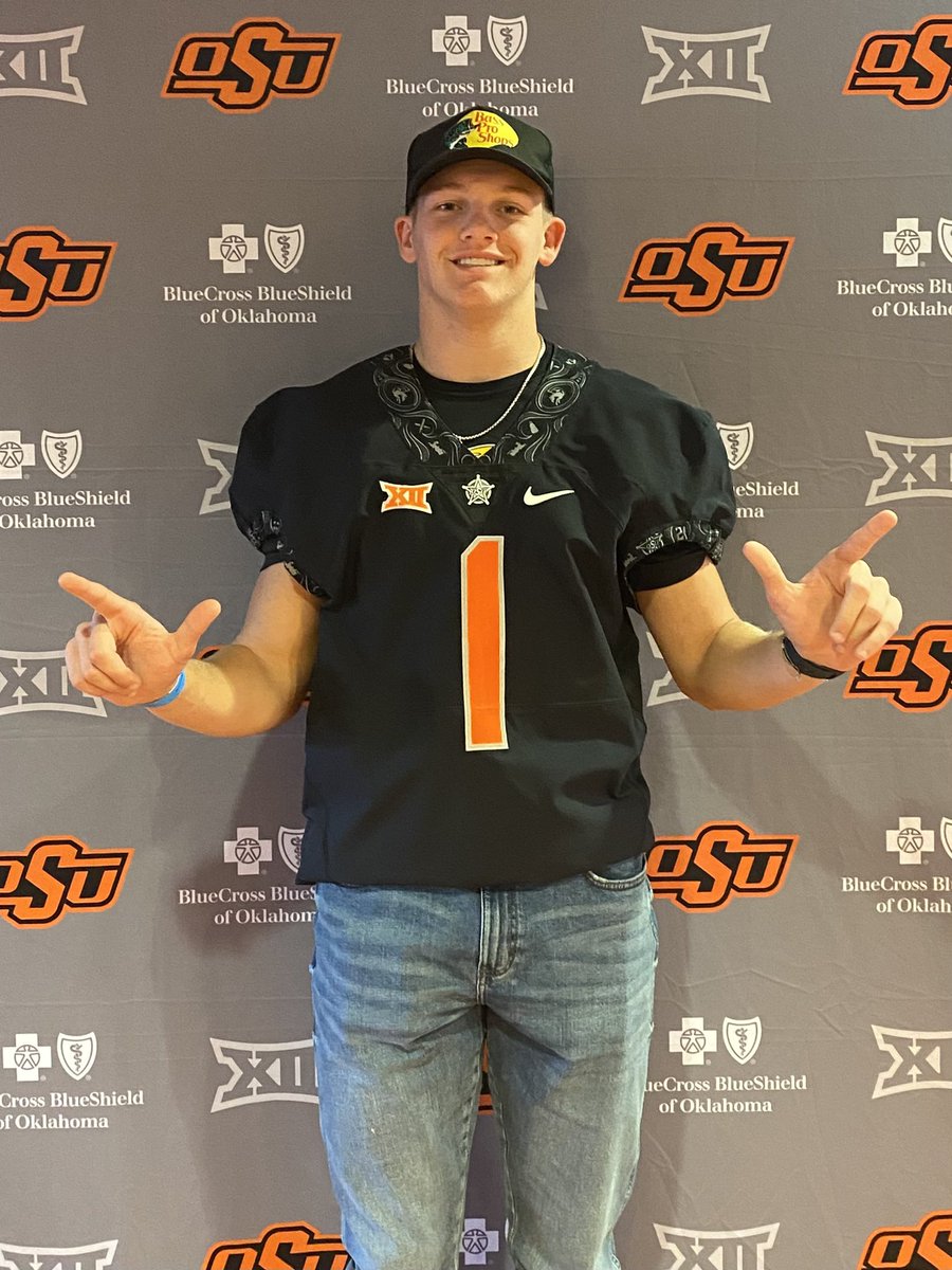 Had a great visit to Stillwater! Thank you for having me, and congrats on the big win!! #GoPokes <a href="/Eddie__Simpkins/">Eddie Simpkins</a> <a href="/CoachTimRattay/">Tim Rattay</a>