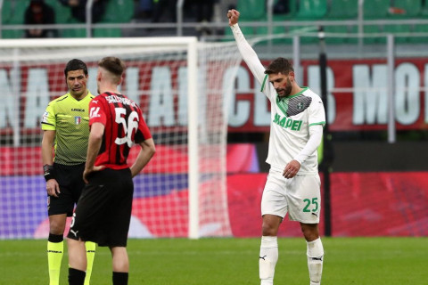 Доменико Берарди: «Милан» приносит мне удачу»
Подробнее на acmilanfan.ru/content/news/2… 

#acmilan #Милан #АРФМ #acmilanfanru #футбол #ForzaMilan