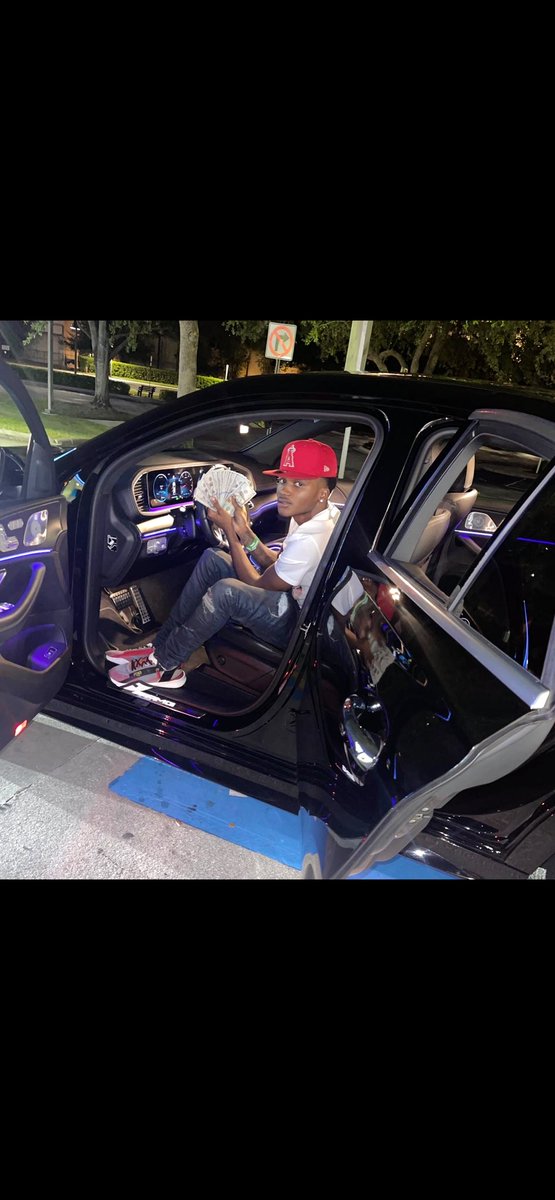GTM_JRUE's tweet photo. night lights on da blitz I bet I pop my shit when I slide #gtmworld💰🦍🌏 https://t.co/gsBc1QhVpy