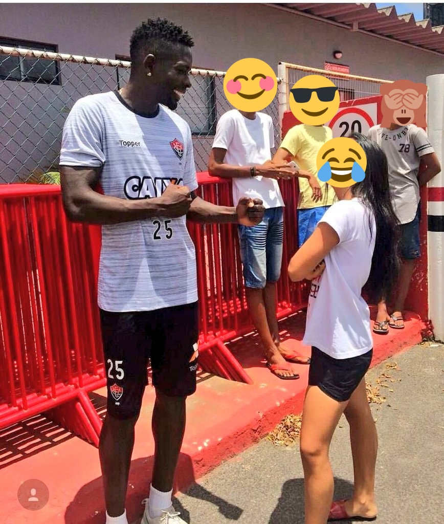 ResenhaBBMP's tweet photo. Quantas hashtags #FechadoComOECV veremos hoje?

Quantas testemunhas estiveram no Barradão (que é mágico) hoje?

Parabéns a quem aplaudiu aquilo tudo, mais um presente chegou hoje.

A conta segue sendo paga.

PEDE AO BRUNO! https://t.co/xY93T6F8XX