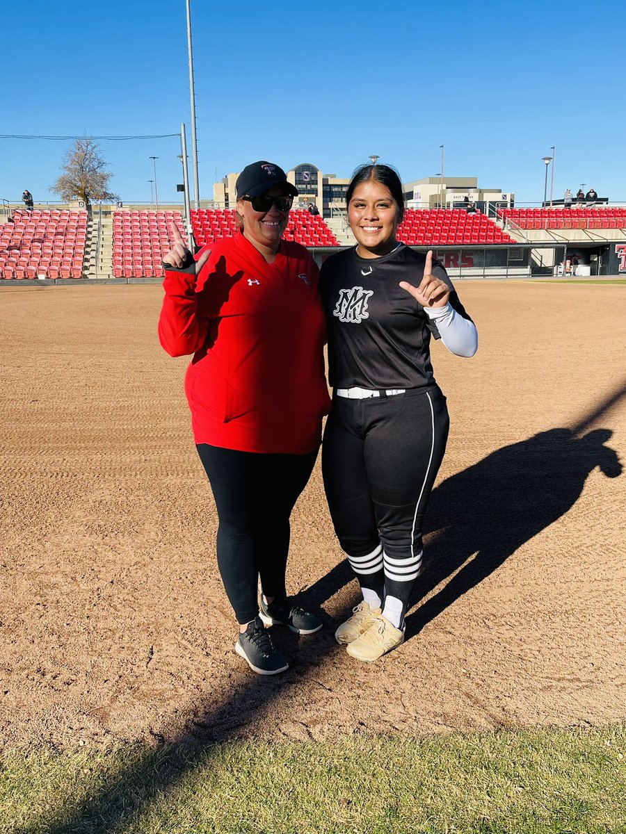 AbrianaCoy's tweet photo. Had such a fun time at Texas Tech today, learned some great new things. A big thank you to Coach Ward and staff for such a great camp. @CoachStrinz #WreckEm https://t.co/njeILrYUbg