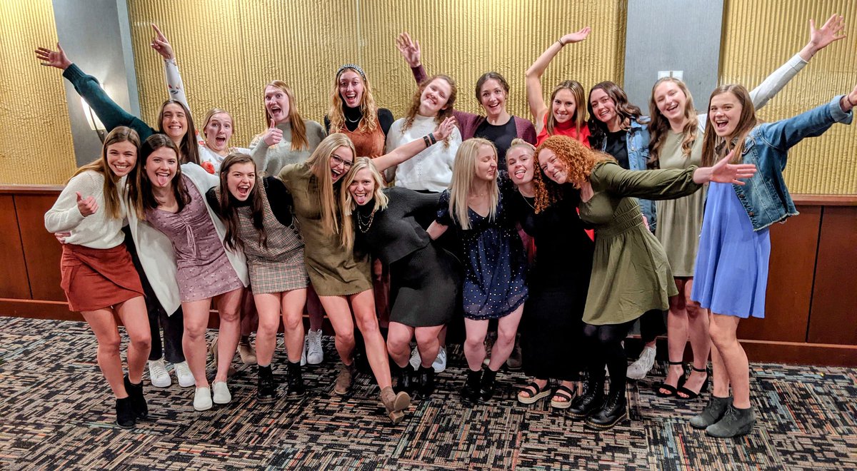 2️⃣0️⃣2️⃣1️⃣ season was a special one! So fun to celebrate with our families at tonight's banquet.