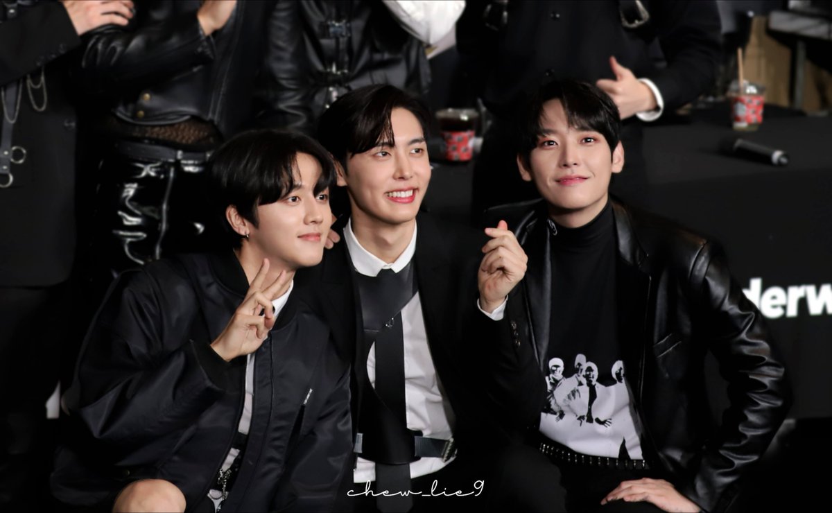 hourly youngbin 🍀 tweet media