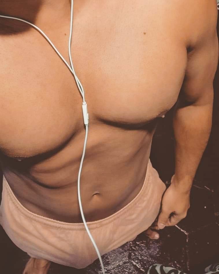 SL_Handsome's tweet photo. Imran 🍑😋 https://t.co/zx9bAb6nbh