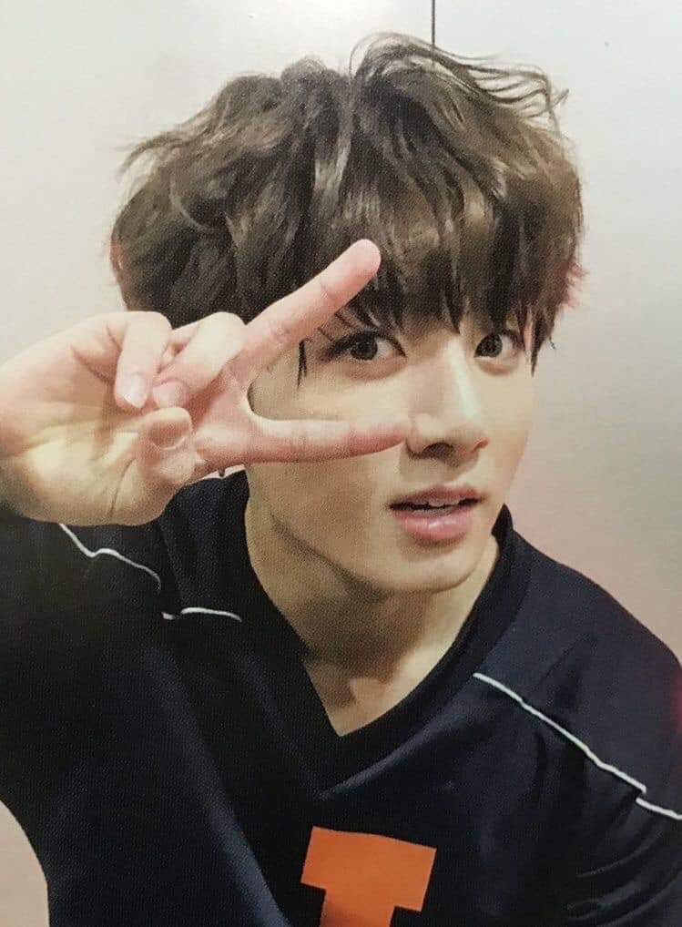 SwagDeysi13's tweet photo. “El esfuerzo te hace. Algún día te arrepentirás si no haces tu mejor esfuerzo ahora. No pienses que es demasiado tarde, pero sigue trabajando en ello. Puede llevar tiempo, pero no hay nada que empeore cuando +
     —Jeon Jungkook
@BTS_twt https://t.co/AKNN87cAhA