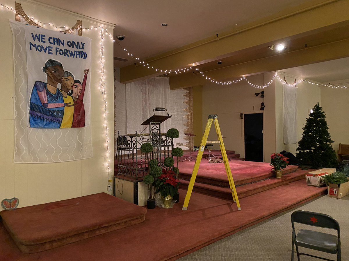 FigueroaWu_FF's tweet photo. Decorating the space for our 2nd annual #holiday #toy distribution - lots left! #WeCanOnlyMoveForward https://t.co/4iHdGJqFUD