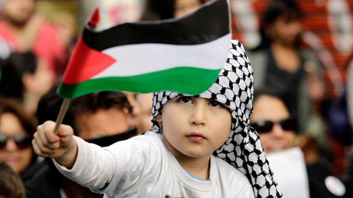 En esta fecha, se manifiesta la solidaridad de los pueblos del mundo para que se reconozca la autodeterminación del pueblo palestino. #SoberaniaEnMiTierra #FreePalestine @RoanaBuenavent1 @SimnGuzmn7 @ElMachoAguero @ElCuerv0Nica @Katilieva @Adadar_ @EdwinSuarezGato @laclait27