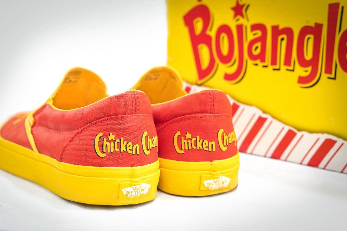 dhallidayart's tweet image. Huge thanks to my man @jdhoop702 for sending these amazing shots of the latest customs I did for @jz_graham 
IT’S BO TIME!! @bojangles 
#bojangles #itsbotime #doughallidayartwork #bojangleschamp #dailyart #custommade #customshoes #angelusdirect #liquidkicksofficial