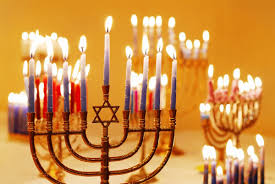 Happy Hannukah everyone. You can bet I'm going to be celebrating lights this week. I have seen some fantastic light based imagery, that will really pretty up my Twitter feed. Michael told me to bring the light, I'm going to give it my best shot. https://t.co/phSefTCllF
