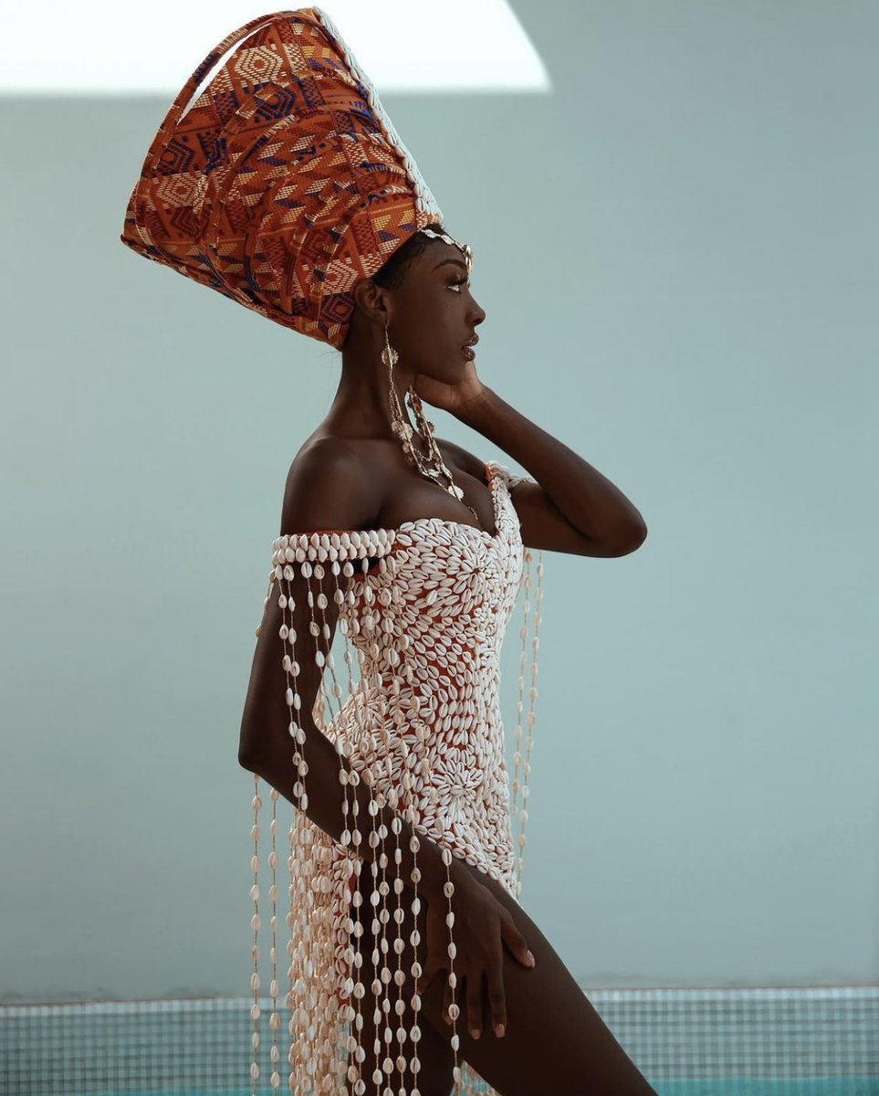 BriceNguessan's tweet photo. Miss World Côte D’Ivoire Olivia Yacé 🇨🇮 🌍🔥🎥✨🤝 levons nous et ramenons cette couronne 👑 à la maison ! https://t.co/xZkaBGYi6P