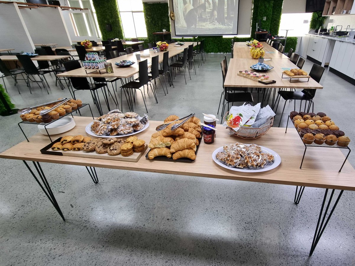 BGLcorp's tweet photo. Happy Monday!
We are ready to welcome our BGL Family back to the office! π
We are SO excited to see our teammates in person again! π
How are you welcoming your team members back?
#Back2BGL #BGLWelcomeHome #BGL #TheBGLWay https://t.co/G4lOOwv6Zb