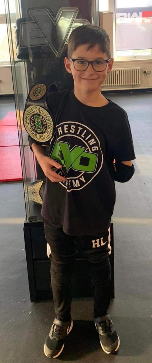 DeltaStrand's tweet photo. Harlen was awarded trainee of the week today at the EVO Wrestling Academy! Your perseverance paid off when you gained this title, we are so proud to hear that you finally reached your goal!
We love your determination Harlen, huge well done👏 @DeltaStrand
@NELINCSSSP #SportLeader https://t.co/PmJKodlVcK